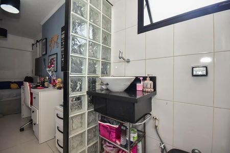 Apartamento à venda com 160m², 3 quartos e 2 vagasBanheiro Suíte 2