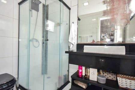 Apartamento à venda com 160m², 3 quartos e 2 vagasBanheiro Suíte 1