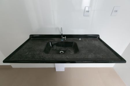 Casa de condomínio à venda com 33m², 2 quartos e sem vaga Casa de condomínio à venda com 33m², 2 quartos e sem vagaCozinha