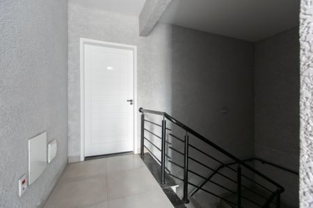 Casa de condomínio à venda com 33m², 2 quartos e sem vaga Casa de condomínio à venda com 33m², 2 quartos e sem vagaEntrada