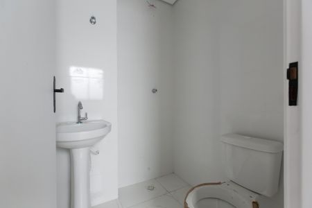 Casa de condomínio à venda com 33m², 2 quartos e sem vaga Casa de condomínio à venda com 33m², 2 quartos e sem vagaBanheiro