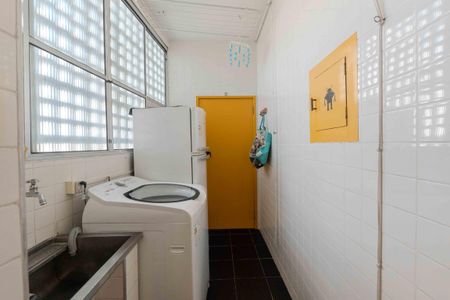 Apartamento para alugar com 100m², 2 quartos e 1 vaga Apartamento para alugar com 100m², 2 quartos e 1 vagaÁrea de Serviço