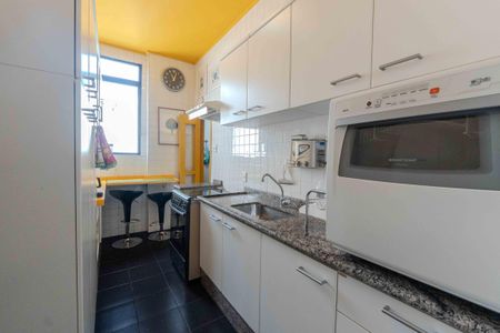 Apartamento para alugar com 100m², 2 quartos e 1 vaga Apartamento para alugar com 100m², 2 quartos e 1 vagaCozinha