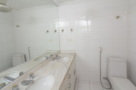 Apartamento para alugar com 126m², 3 quartos e 1 vagaBanheiro