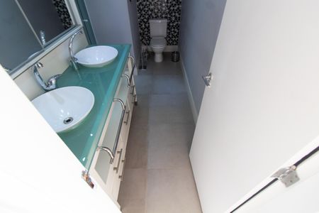 Apartamento para alugar com 256m², 4 quartos e 4 vagasBanheiro da Suíte 4