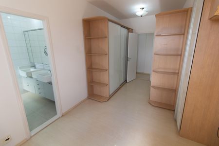 Apartamento para alugar com 256m², 4 quartos e 4 vagasSuíte 1