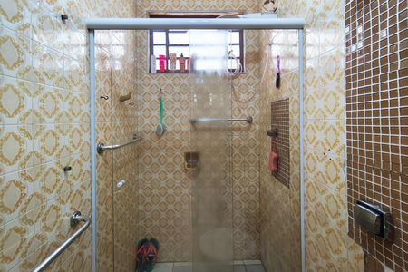 Casa à venda com 350m², 4 quartos e 2 vagas Casa à venda com 350m², 4 quartos e 2 vagasBanheiro - Quarto 1