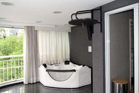 Apartamento para alugar com 90m², 1 quarto e 2 vagasVaranda