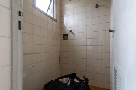 Apartamento à venda com 55m², 2 quartos e 1 vaga Apartamento à venda com 55m², 2 quartos e 1 vagaBanheiro de Serviço
