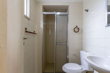Apartamento à venda com 55m², 2 quartos e 1 vaga Apartamento à venda com 55m², 2 quartos e 1 vagaBanheiro