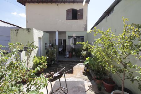 Casa à venda com 360m², 4 quartos e 3 vagasQuintal