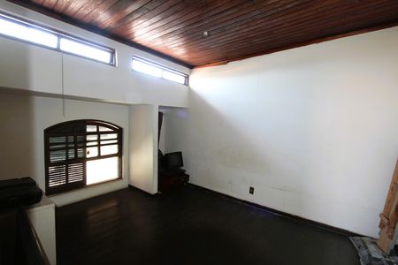 Casa à venda com 360m², 4 quartos e 3 vagasQuarto 4