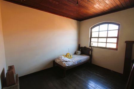 Casa à venda com 360m², 4 quartos e 3 vagasQuarto 3