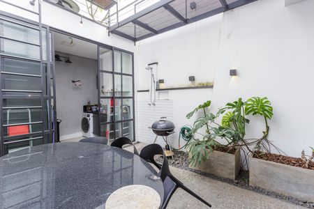 Casa de condomínio à venda com 95m², 2 quartos e 2 vagas Casa de condomínio à venda com 95m², 2 quartos e 2 vagasÁrea externa