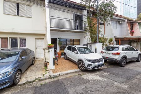 Casa de condomínio à venda com 95m², 2 quartos e 2 vagas Casa de condomínio à venda com 95m², 2 quartos e 2 vagasFachada
