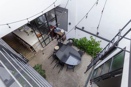 Casa de condomínio à venda com 95m², 2 quartos e 2 vagas Casa de condomínio à venda com 95m², 2 quartos e 2 vagasÁrea externa