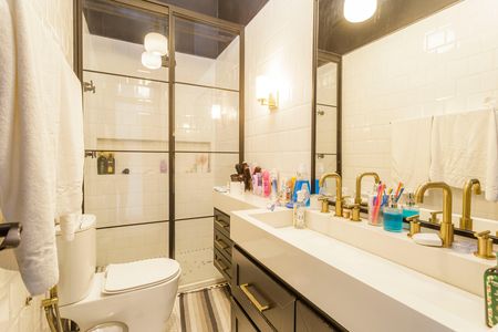 Casa de condomínio à venda com 95m², 2 quartos e 2 vagas Casa de condomínio à venda com 95m², 2 quartos e 2 vagasBanheiro da Suíte 1