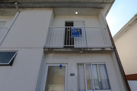 Casa de condomínio para alugar com 57m², 2 quartos e 2 vagas Casa de condomínio para alugar com 57m², 2 quartos e 2 vagasPlaquinha - Sacada