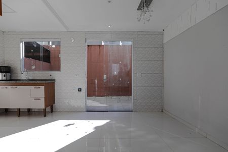 Casa de condomínio para alugar com 57m², 2 quartos e 2 vagas Casa de condomínio para alugar com 57m², 2 quartos e 2 vagasCozinha