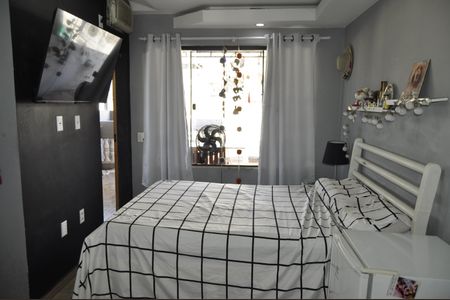 Casa à venda com 165m², 3 quartos e 1 vagaSuíte 