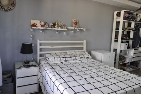 Casa à venda com 165m², 3 quartos e 1 vagaSuíte 