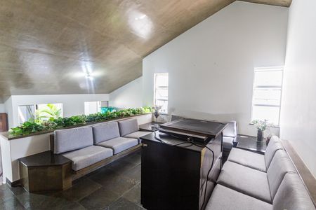 Casa à venda com 420m², 4 quartos e 4 vagas Casa à venda com 420m², 4 quartos e 4 vagasSala 2