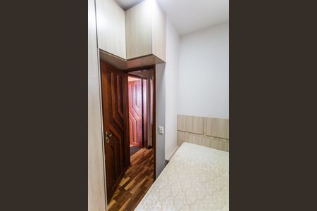 Casa à venda com 420m², 4 quartos e 4 vagas Casa à venda com 420m², 4 quartos e 4 vagasQuarto de Serviço