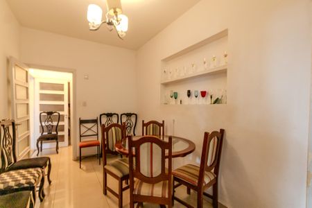 Apartamento para alugar com 148m², 3 quartos e sem vaga Apartamento para alugar com 148m², 3 quartos e sem vagaSala de Jantar