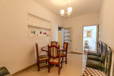 Apartamento para alugar com 148m², 3 quartos e sem vaga Apartamento para alugar com 148m², 3 quartos e sem vagaSala de Jantar