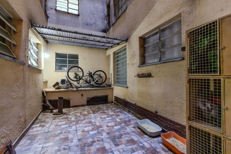 Apartamento para alugar com 148m², 3 quartos e sem vaga Apartamento para alugar com 148m², 3 quartos e sem vagaQuintal