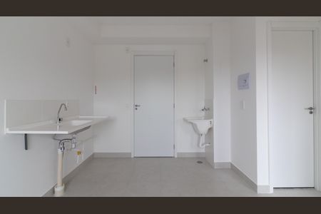 Apartamento para alugar com 33m², 2 quartos e sem vaga Apartamento para alugar com 33m², 2 quartos e sem vagaCozinha e Área de Serviço
