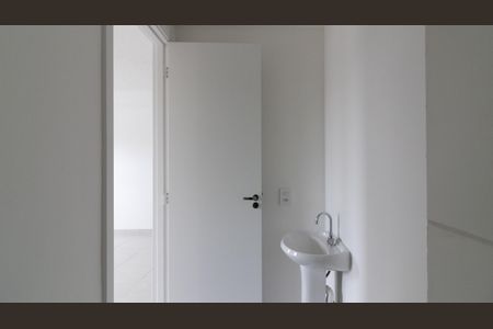 Apartamento para alugar com 33m², 2 quartos e sem vaga Apartamento para alugar com 33m², 2 quartos e sem vagaBanheiro
