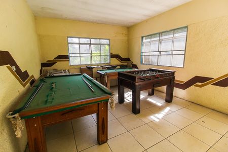 Apartamento à venda com 47m², 2 quartos e 1 vaga Apartamento à venda com 47m², 2 quartos e 1 vagaÁrea comum Espaço de jogos