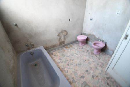 Casa para alugar com 285m², 4 quartos e 3 vagasBanheiro Suíte 2