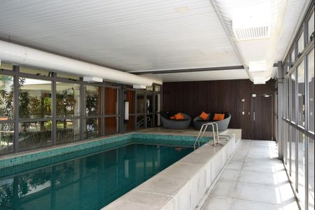 Apartamento à venda com 75m², 1 quarto e 2 vagasPiscina coberta