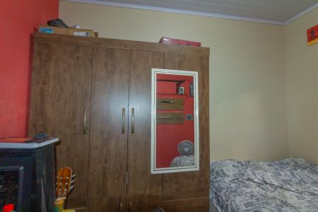 Casa à venda com 300m², 5 quartos e 3 vagas Casa à venda com 300m², 5 quartos e 3 vagasQuarto 5