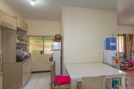 Casa à venda com 300m², 5 quartos e 3 vagas Casa à venda com 300m², 5 quartos e 3 vagasCozinha