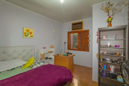 Casa à venda com 300m², 5 quartos e 3 vagas Casa à venda com 300m², 5 quartos e 3 vagasQuarto 1