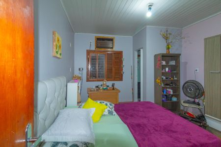 Casa à venda com 300m², 5 quartos e 3 vagas Casa à venda com 300m², 5 quartos e 3 vagasQuarto 1