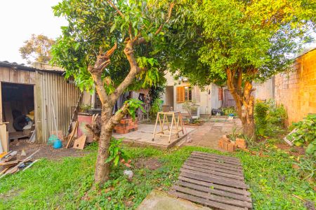 Casa à venda com 300m², 5 quartos e 3 vagas Casa à venda com 300m², 5 quartos e 3 vagasÁrea comum