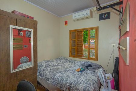 Casa à venda com 300m², 5 quartos e 3 vagas Casa à venda com 300m², 5 quartos e 3 vagasQuarto 5