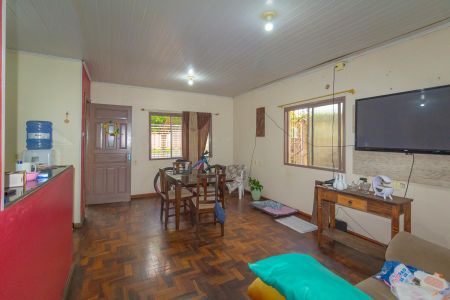 Casa à venda com 300m², 5 quartos e 3 vagas Casa à venda com 300m², 5 quartos e 3 vagasSala