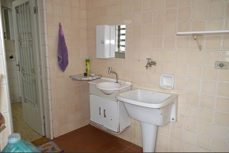 Casa à venda com 160m², 4 quartos e 1 vagaÁrea de Serviço