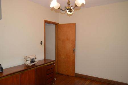 Casa à venda com 160m², 4 quartos e 1 vagaSala