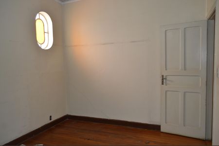 Casa à venda com 160m², 4 quartos e 1 vagaQuarto 2