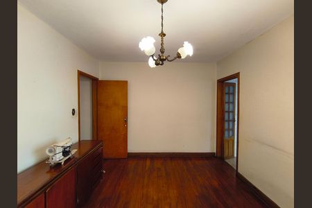 Casa à venda com 160m², 4 quartos e 1 vaga Casa à venda com 160m², 4 quartos e 1 vagaSala