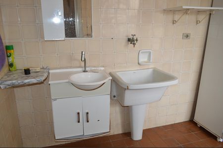 Casa à venda com 160m², 4 quartos e 1 vagaÁrea de Serviço