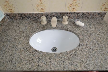Casa à venda com 160m², 4 quartos e 1 vagaBanheiro