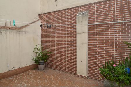 Casa à venda com 160m², 4 quartos e 1 vagaQuintal