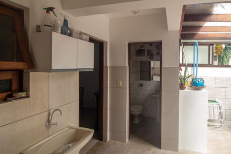 Casa à venda com 192m², 4 quartos e 1 vagaÁrea de Serviço